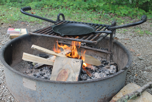 Campfire Bacon, Egg and Cheese Muffins - Happy Belly Foodie